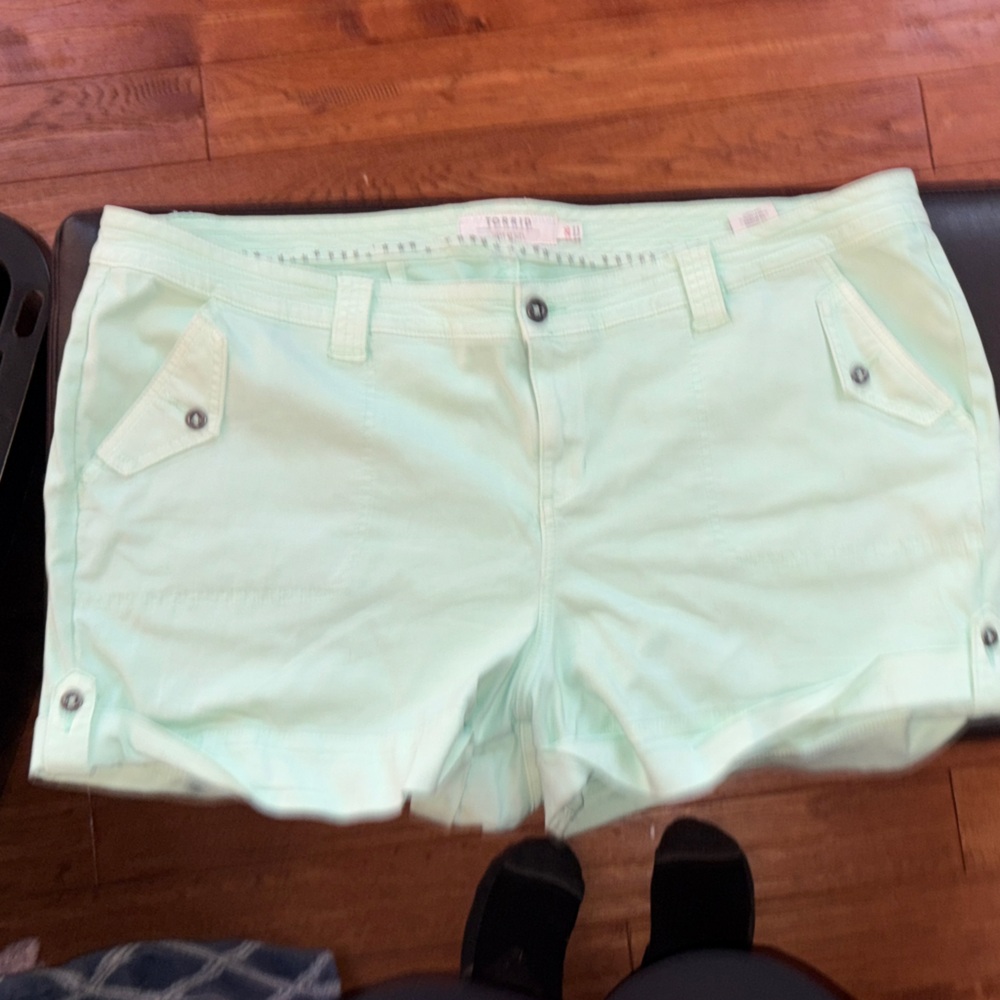 Classic Mint Bermuda Shorts with Button-Flap Pockets